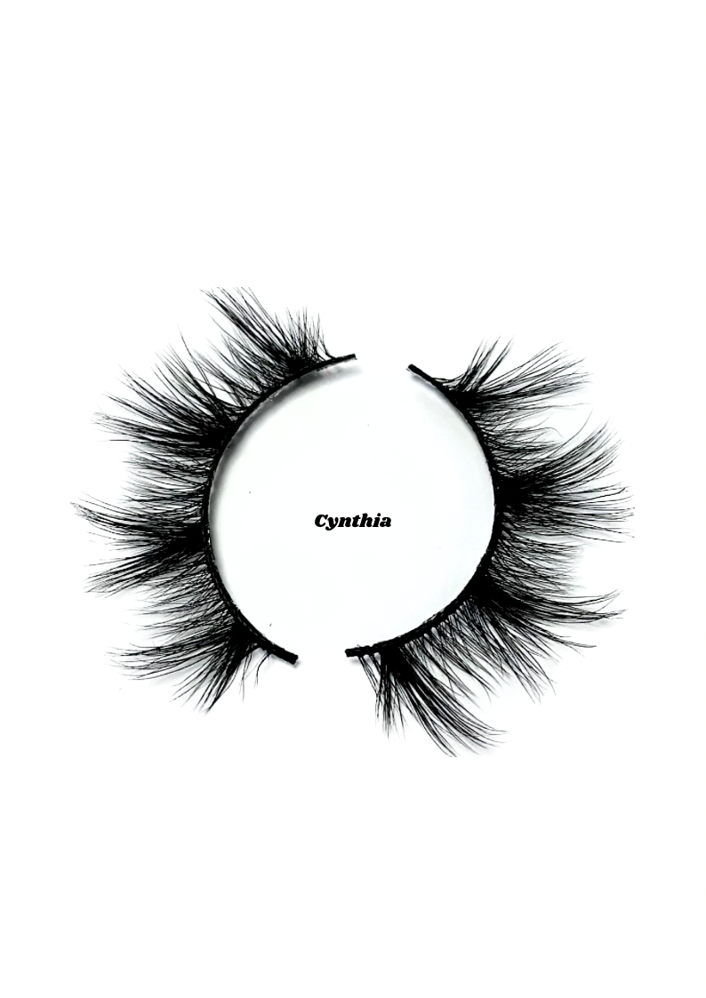 Cynthia ￼